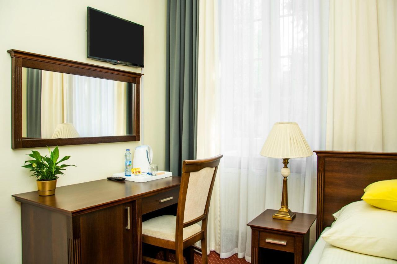 Savoy Bed & Breakfast Spała Eksteriør bilde