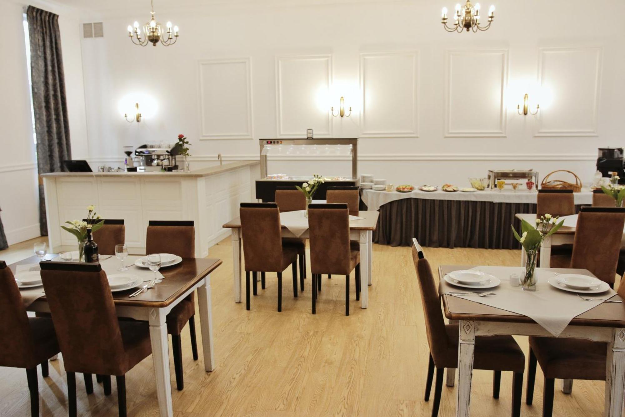 Savoy Bed & Breakfast Spała Eksteriør bilde