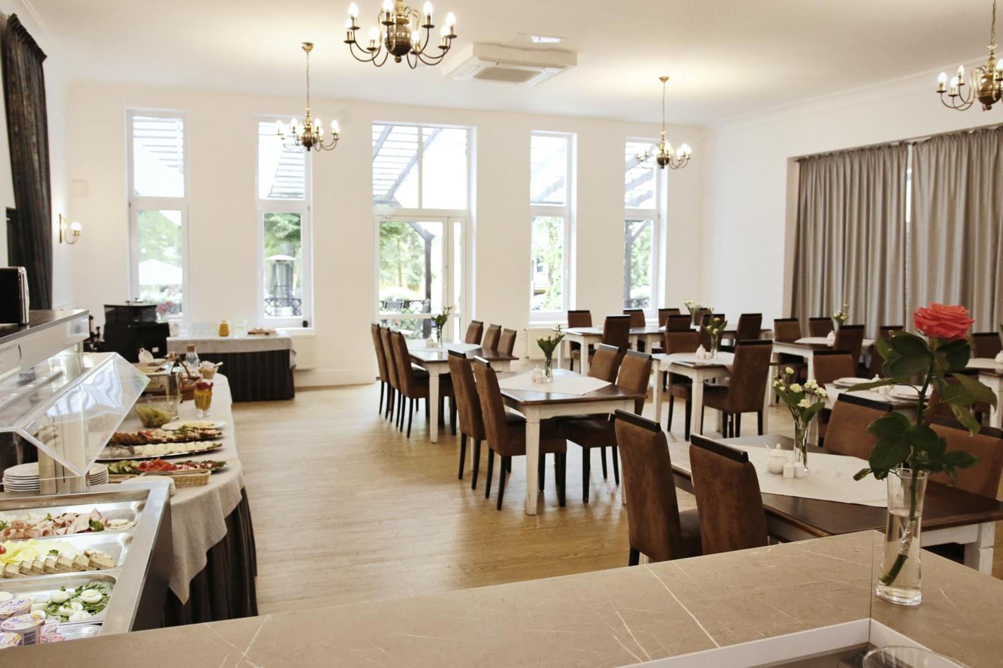 Savoy Bed & Breakfast Spała Eksteriør bilde