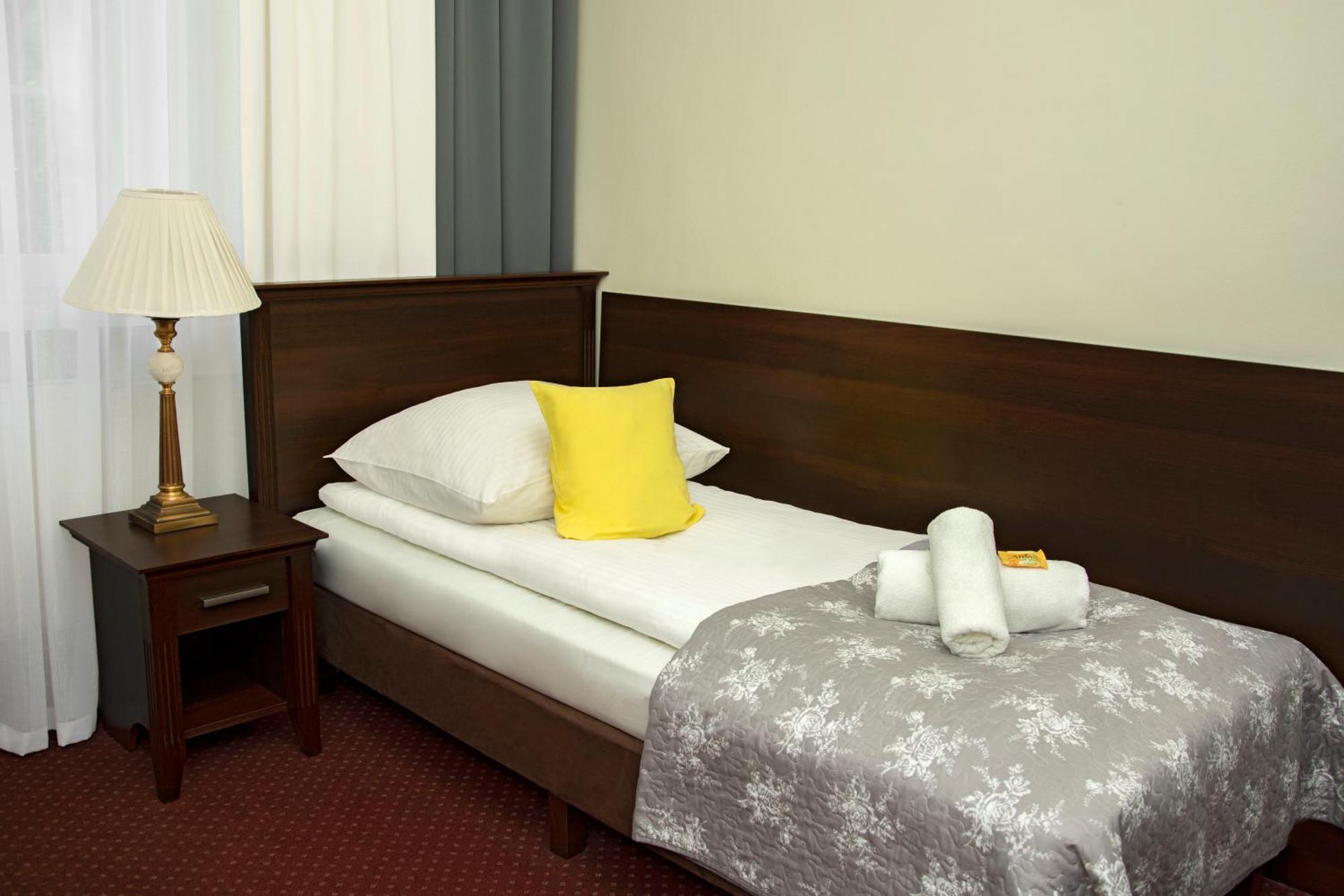 Savoy Bed & Breakfast Spała Eksteriør bilde